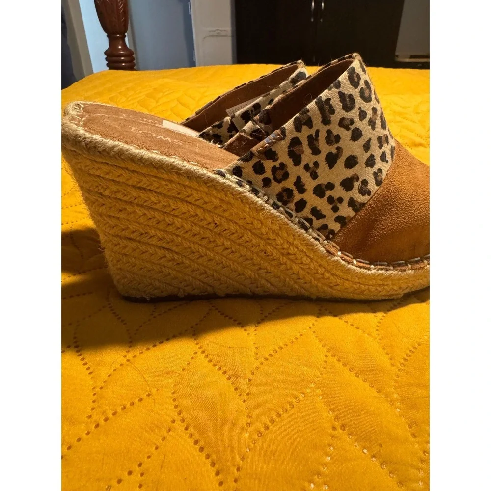 TOMS Monica Mule Espadrille Wedges Brown Suede Leopard Print Sandals Womens 8
